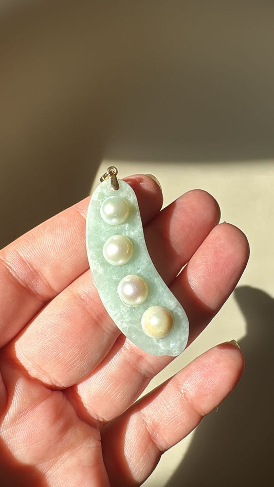 Pea Pod Charm