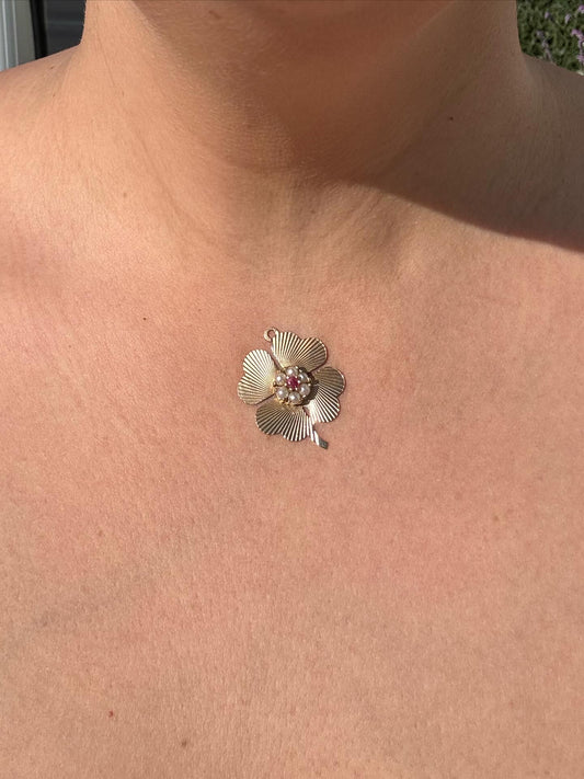 A Engine Turned Clover Pendant
